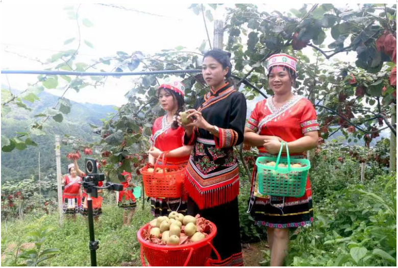 钟山县花山瑶族乡多举措铸牢中华民族共同体意识