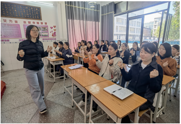 钟山县妇联举办“三新”领域妇联组织赋能培训班