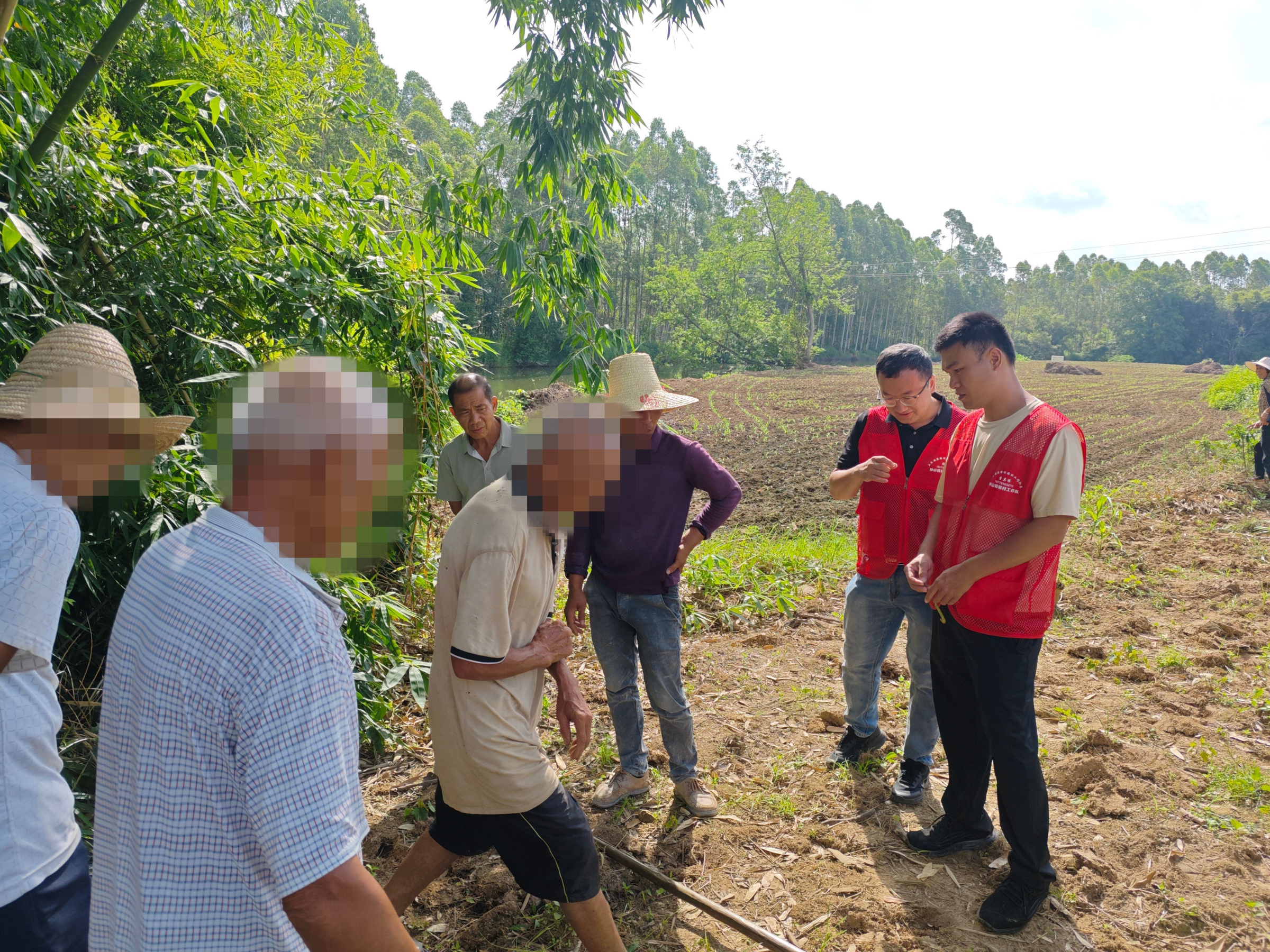钟山县人民法院：解纷止争  共筑和谐乡村