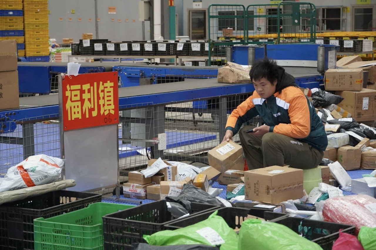 快递员工作有底气!贺州将社保、合同纳入考核,专项行动见实效