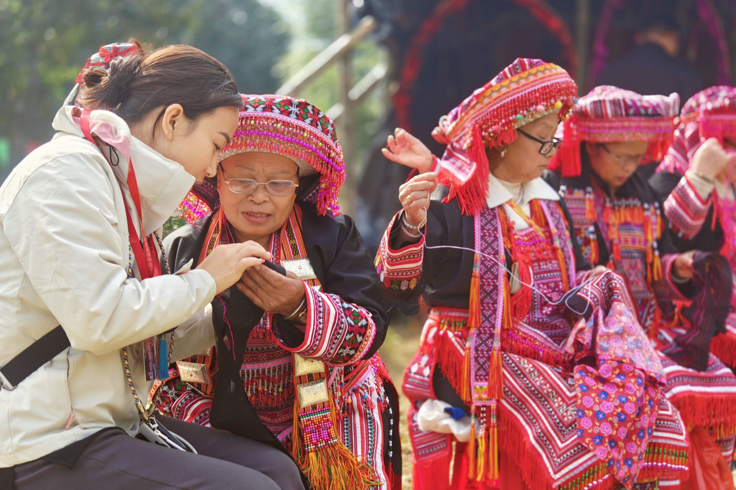 “上刀山” 震撼上演！平桂区大平瑶族乡举办盘王节系列活动