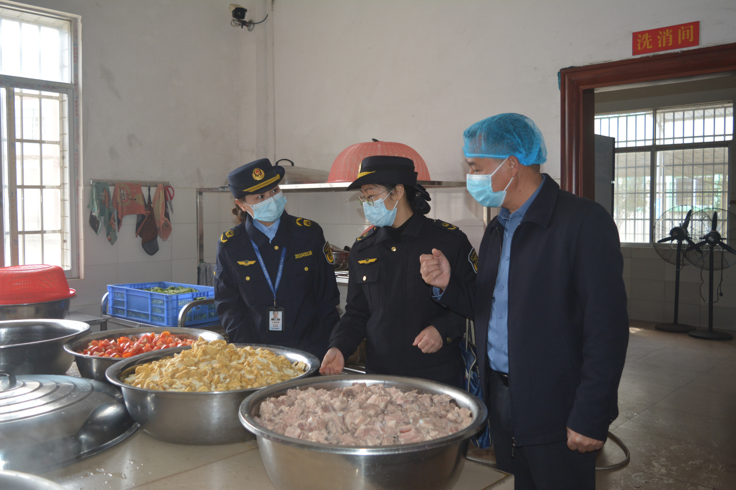 钟山县开展春季学校食堂食品安全专项检查