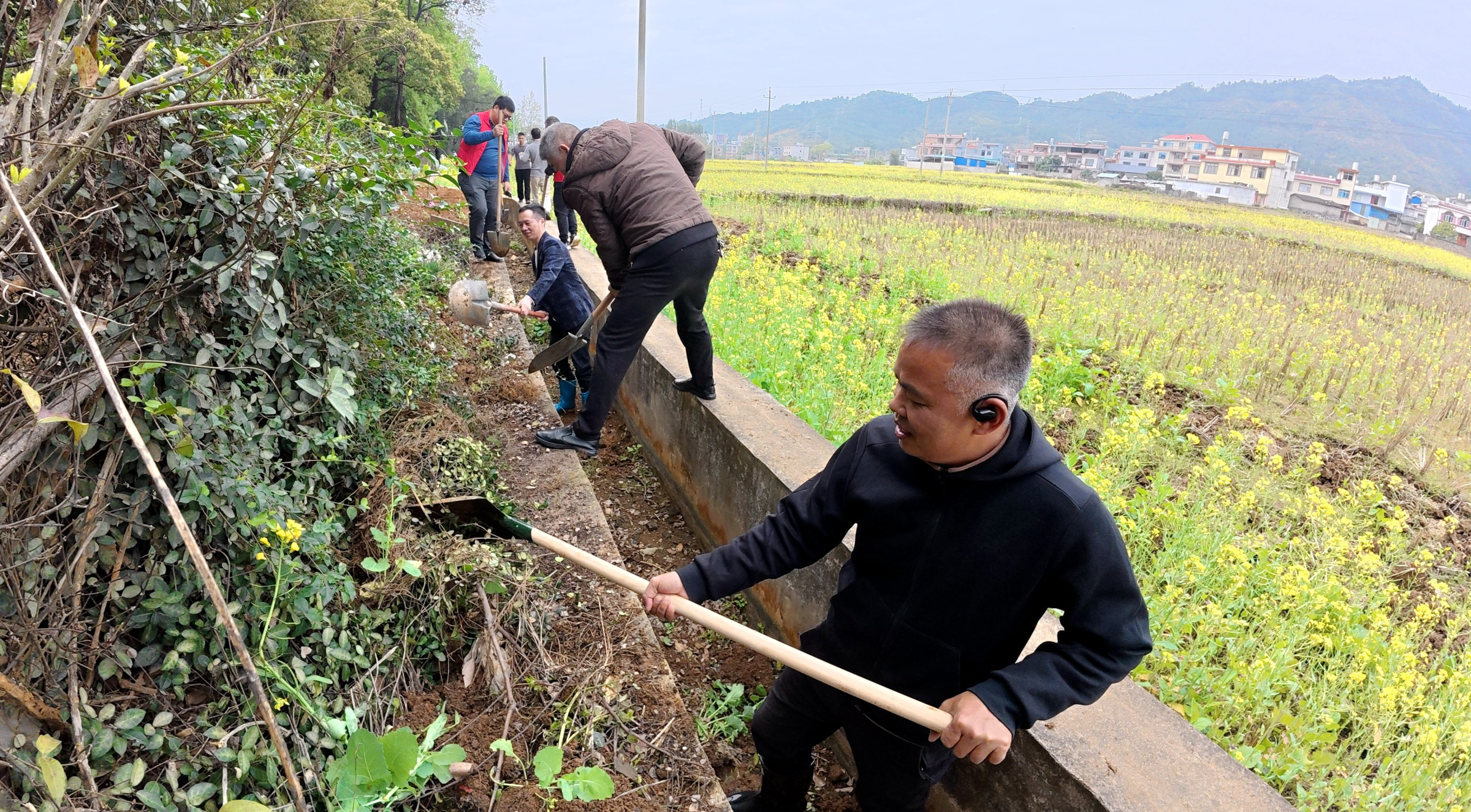 平桂区：兴修农田水利设施保春耕