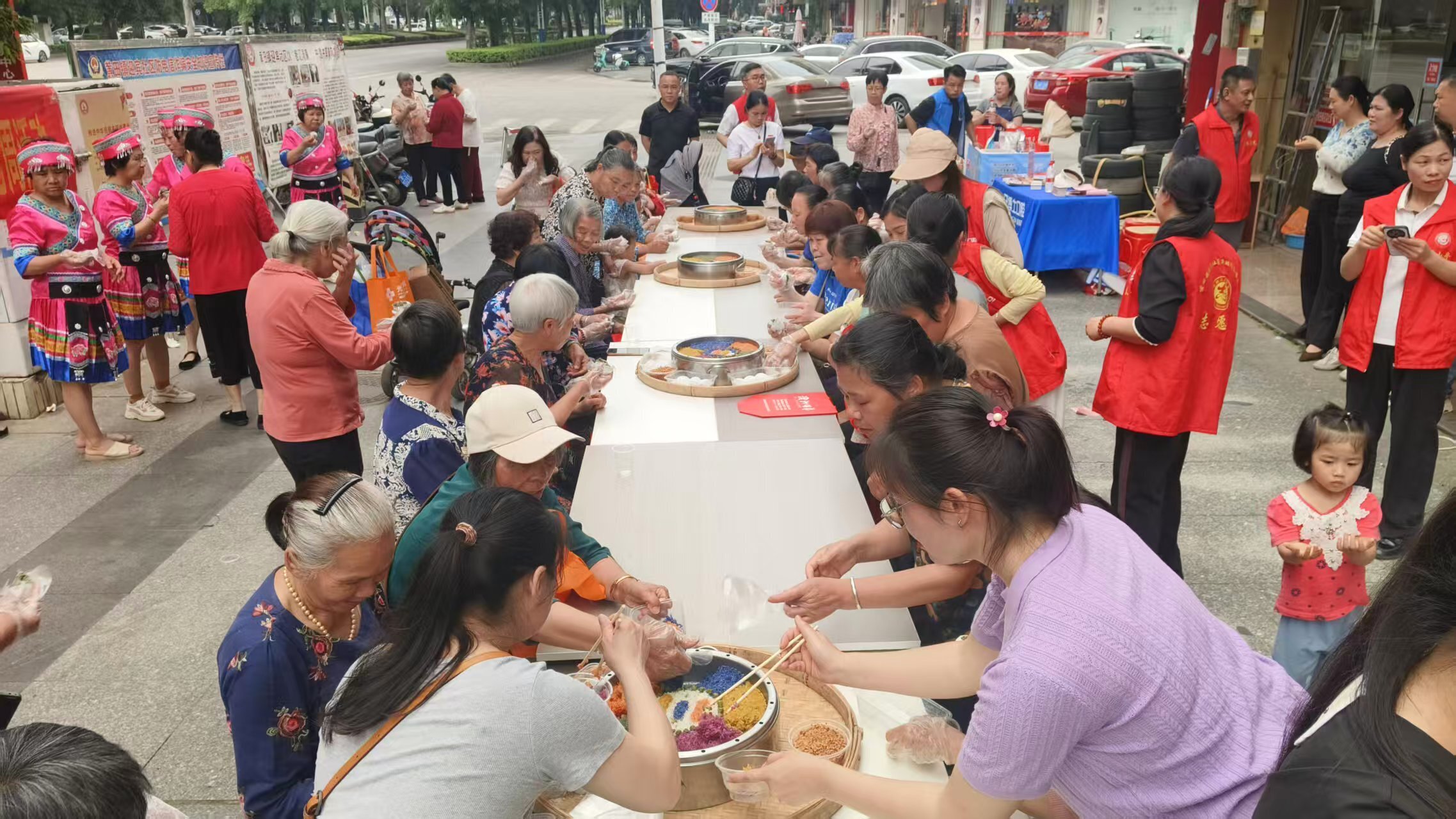 黄田：情暖三月三 邻里共欢腾