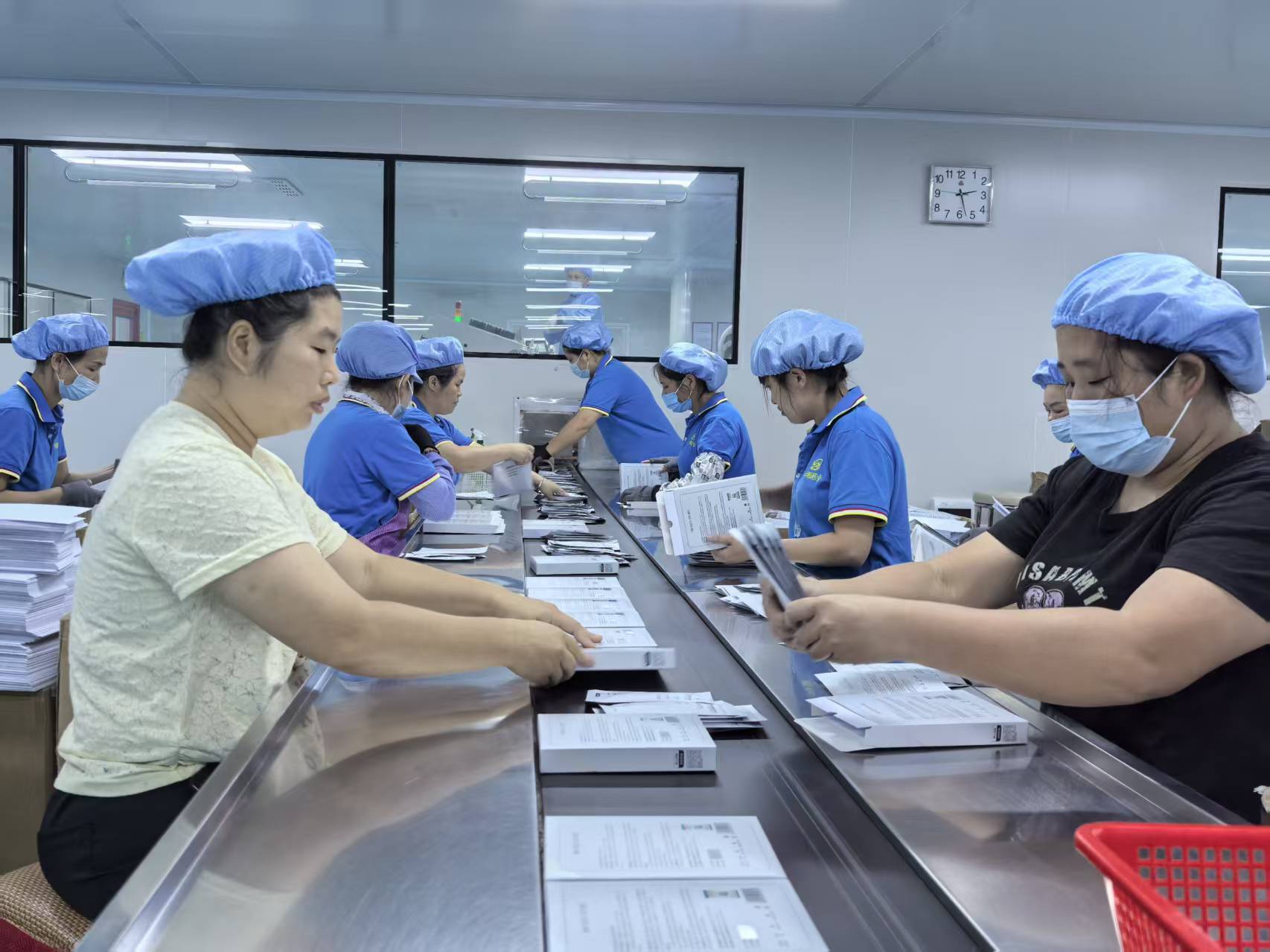 贺州：补齐生物医药产业链 车间生产线忙不停